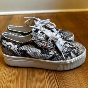 Superga gray cream snakeskin upper platform lace low top‎ sneakers SIZE 7